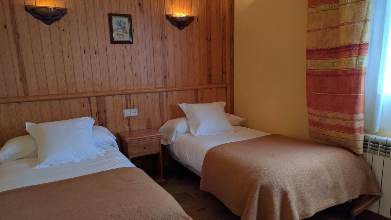 Hostal Talabart Les Exteriér fotografie